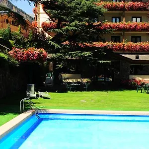 4* Hotel Rutllan &